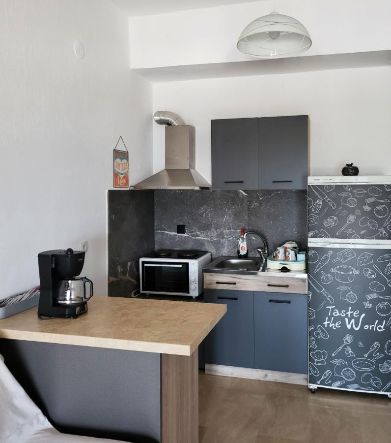 Varka Apartment Makrygialos Buitenkant foto