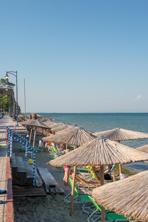 Varka Apartment Makrygialos Buitenkant foto