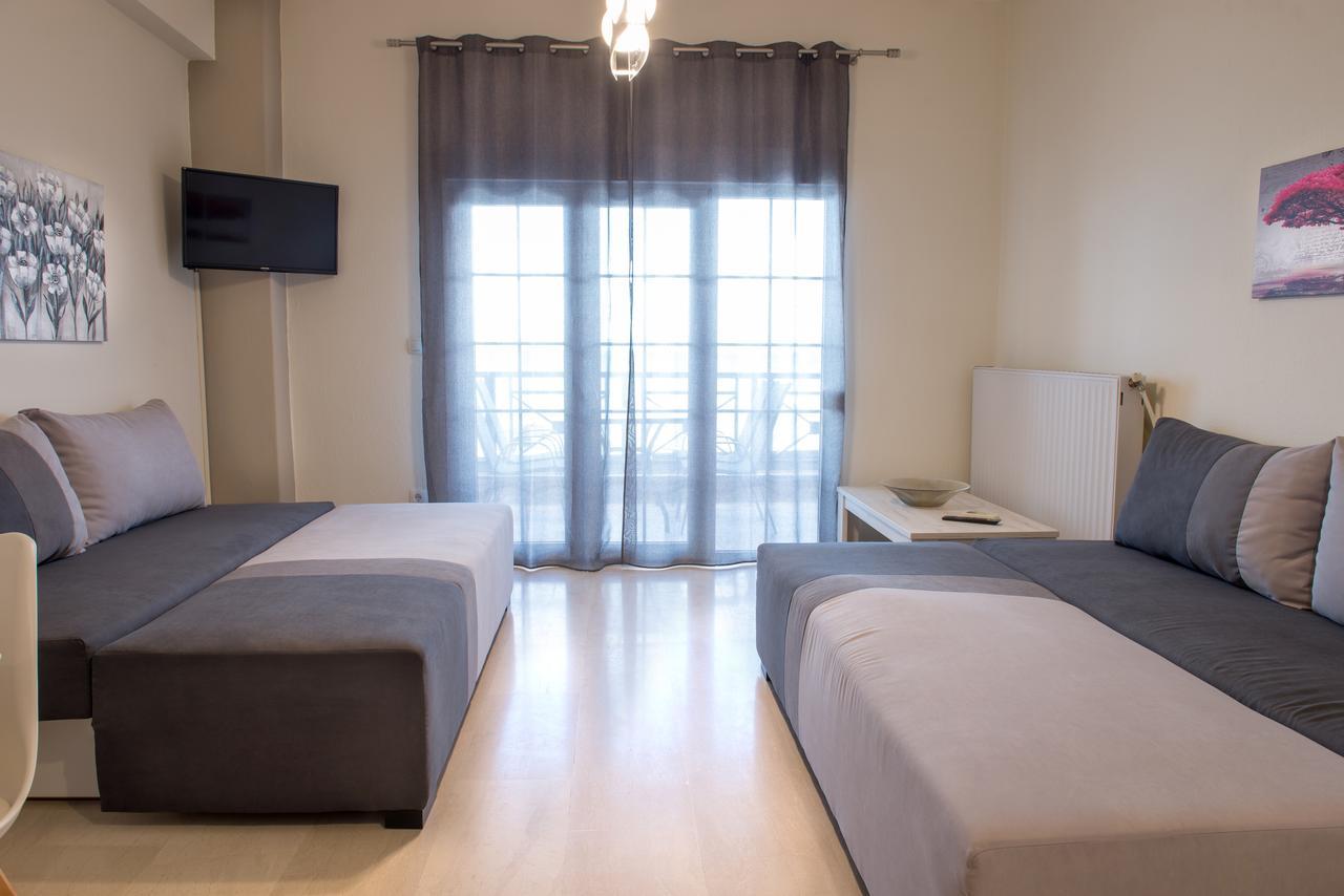Varka Apartment Makrygialos Buitenkant foto
