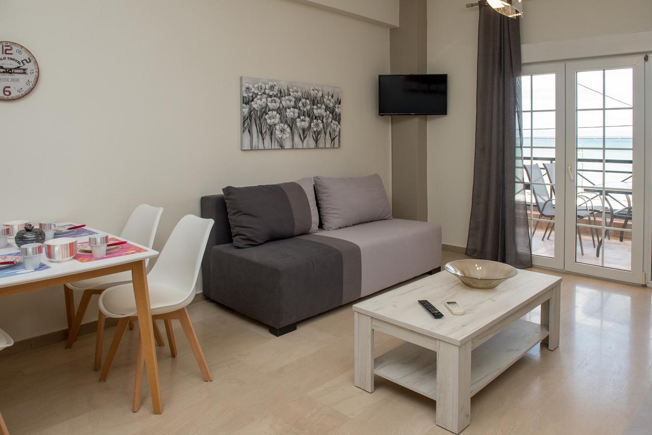 Varka Apartment Makrygialos Buitenkant foto